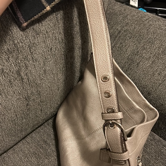 Coach Silver Metallic Pebbled Leather Shoulder Duffel Bag - Picture 3 of 10